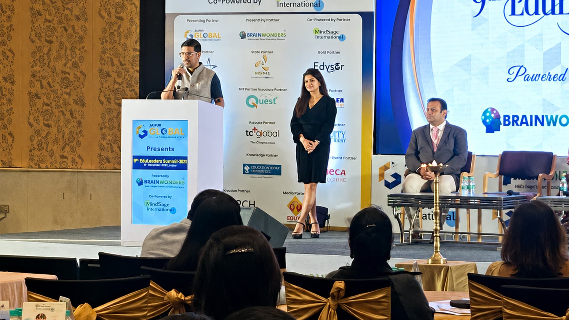 Sachin Shrivastava speaking at the EduLeaders Summit in Jaipur.